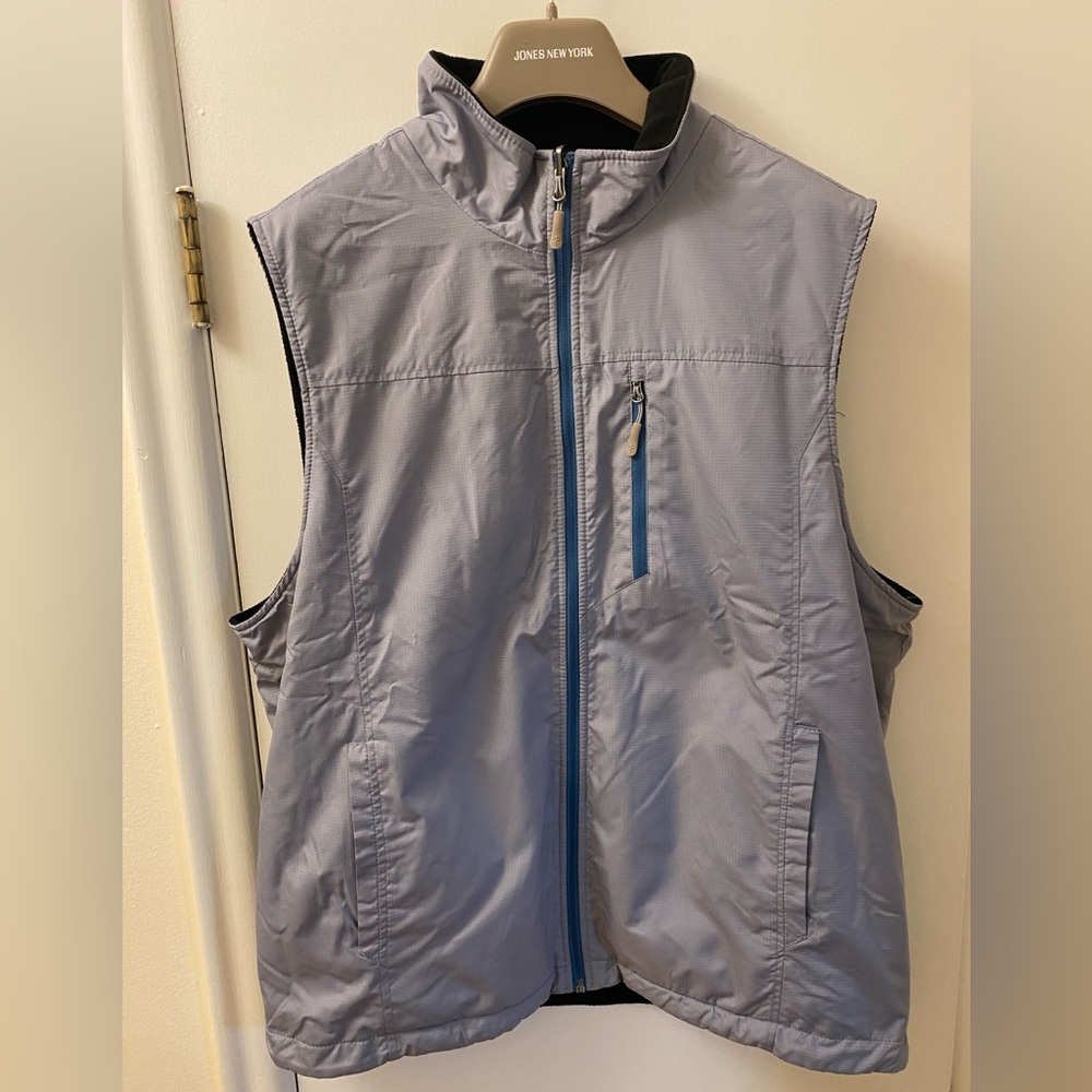 Izod men’s fleece lined vest